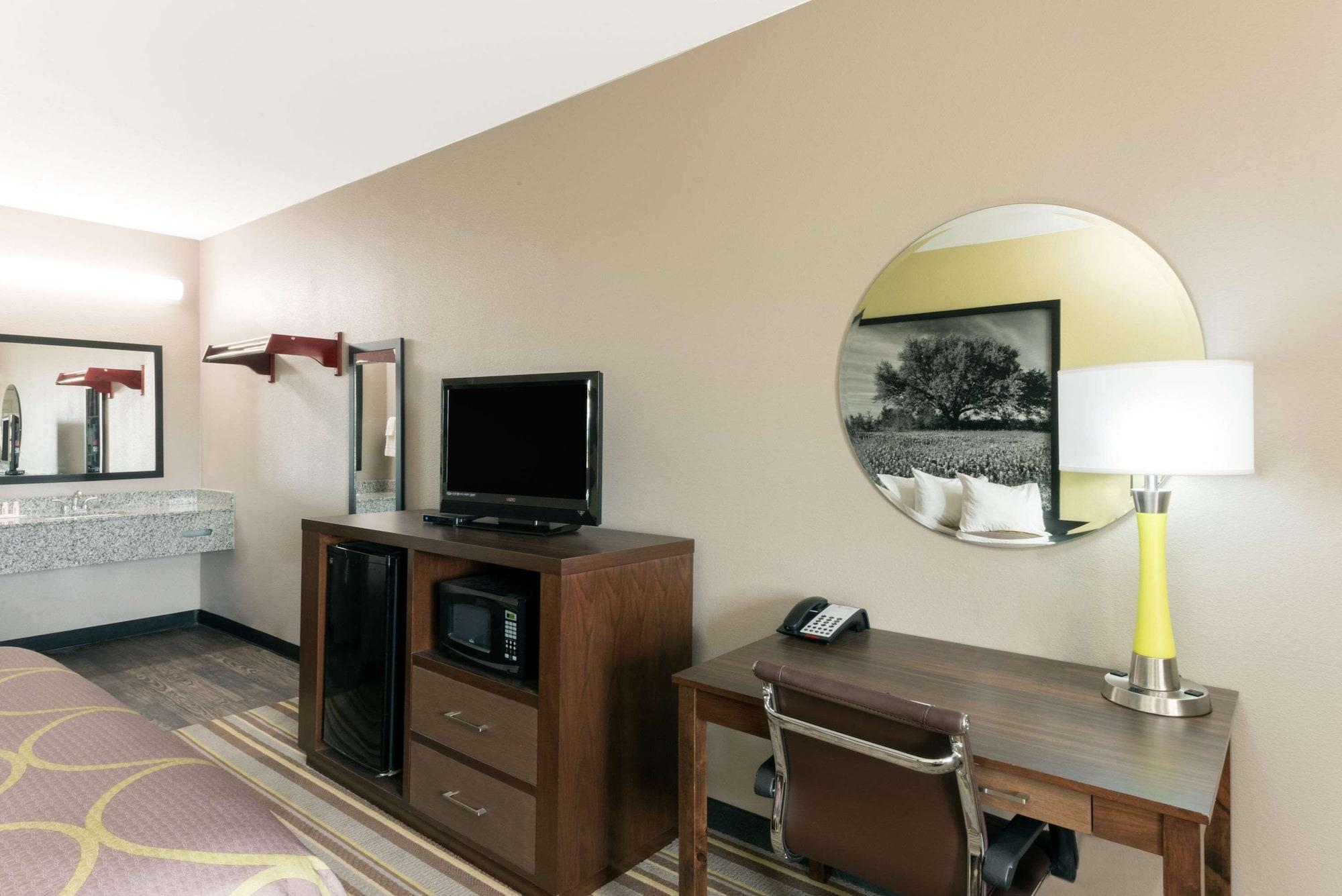 Super 8 By Wyndham Colorado City Luaran gambar