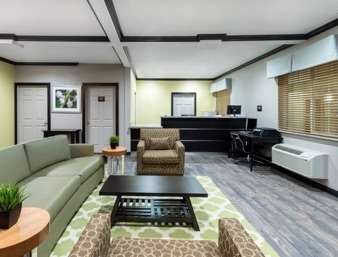 Super 8 By Wyndham Colorado City Dalaman gambar