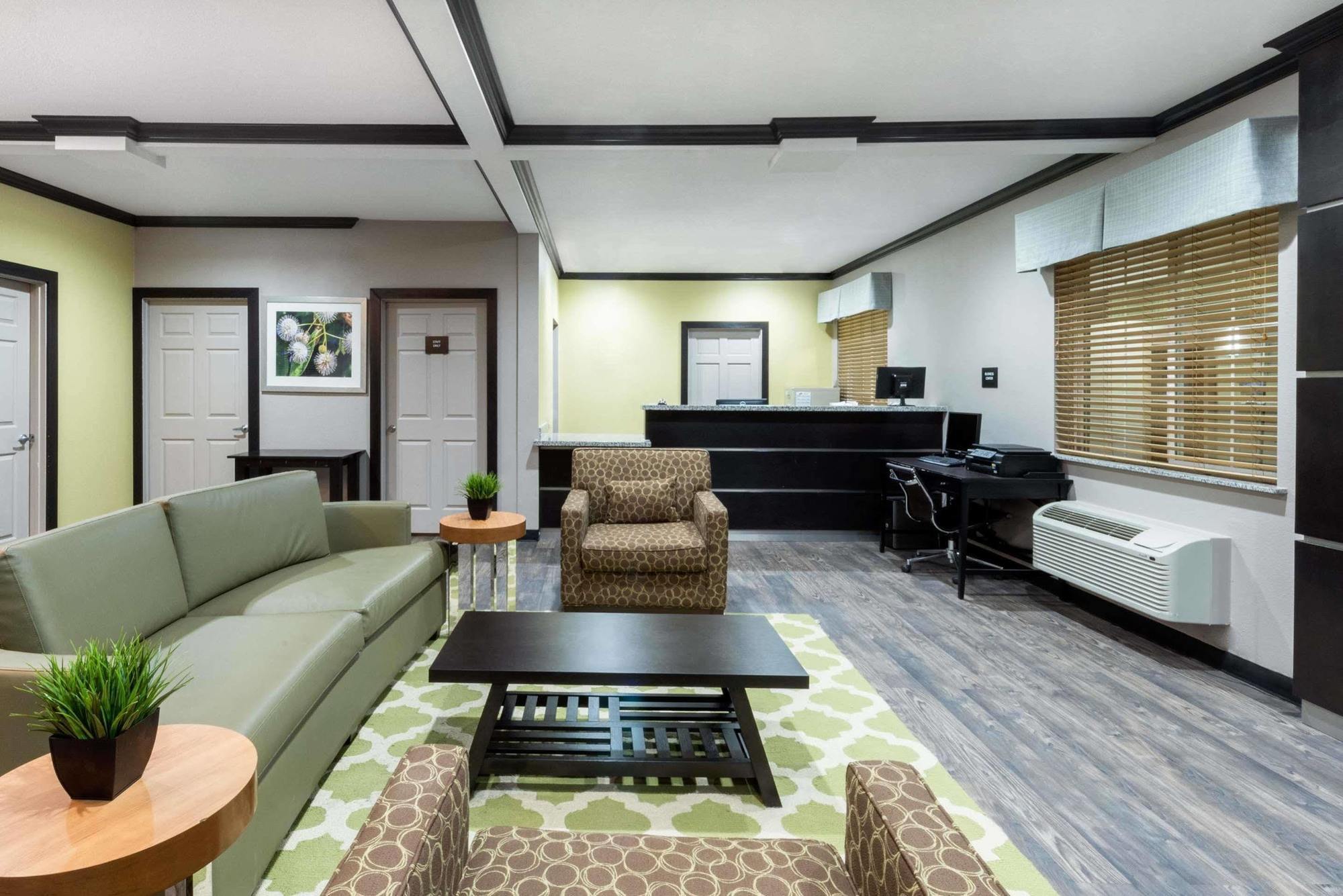 Super 8 By Wyndham Colorado City Luaran gambar